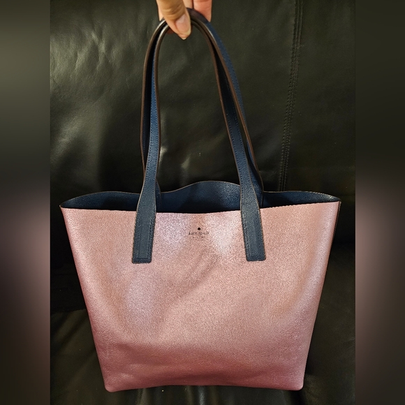 Kate Spade Leather Tote Reversible Navy blue and metallic pink EUC - Picture 10 of 10